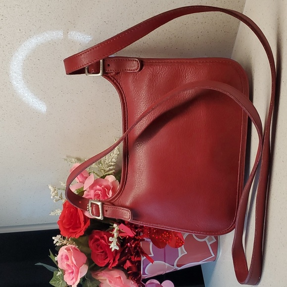 Coach Handbags - USA 🇺🇸 Vintage COACH red leather crossbody bag